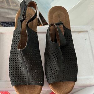 Rockport Black Perforated Women's Sandals
